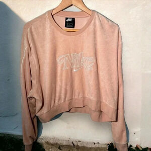 Nike peachy pink spell  out crewneck velour M